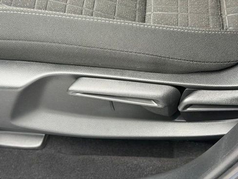 Certified 2023 Honda HR-V LX image 23