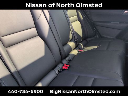 Used 2023 Nissan Rogue SV w/ SV Premium B Package image 23