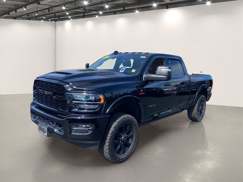 Used 2024 RAM 2500 Limited AWD/4WD image 3