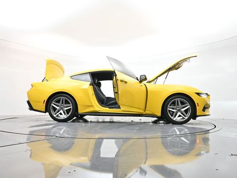 Used 2024 Ford Mustang Premium image 42