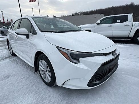 New 2026 Toyota Corolla LE image 7
