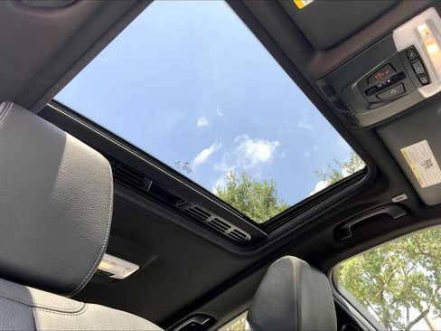 Used 2018 BMW 330i Sedan image 13