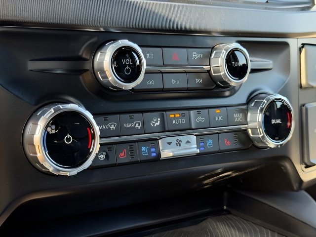 New 2025 Ford F450 Platinum AWD/4WD image 31