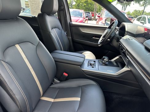 Used 2025 MAZDA CX-90 3.3 Turbo S w/ Premium Package AWD/4WD image 12