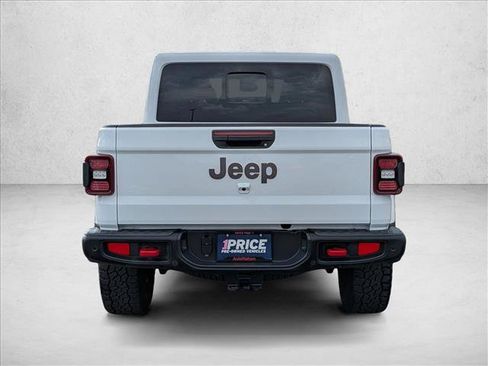 Used 2025 Jeep Gladiator Rubicon AWD/4WD image 8