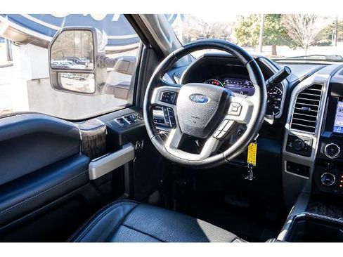 Certified 2017 Ford F250 Lariat w/ Chrome Package image 14