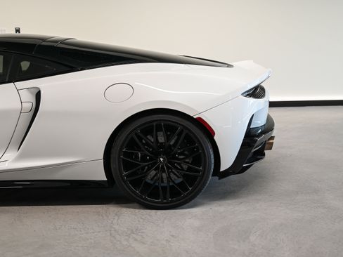 Used 2023 McLaren GT RWD image 6