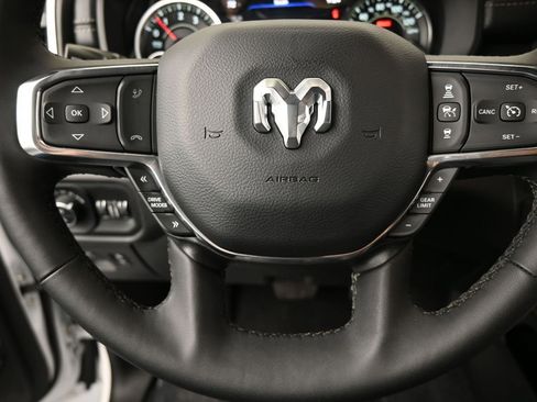 Used 2025 RAM 1500 Laramie image 34