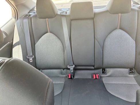 Used 2019 Toyota Camry LE FWD image 13