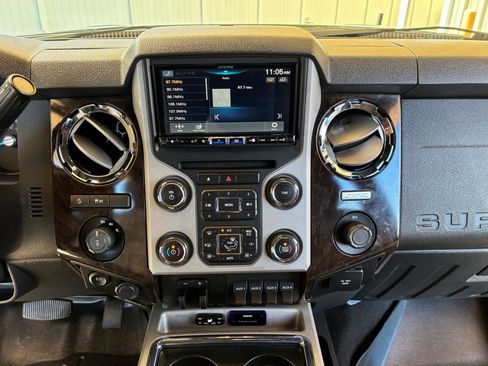 Used 2015 Ford F250 Platinum w/ FX4 Off-Road Package image 21