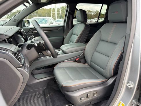 Used 2025 GMC Acadia AT4 w/ LPO, Floor Liner Package image 13