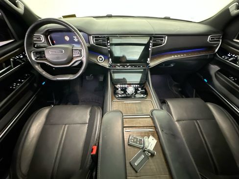 Used 2023 Jeep Grand Wagoneer 4WD w/ Convenience Group III image 10