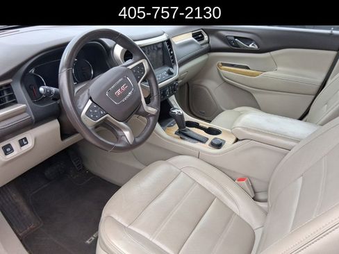 Used 2018 GMC Acadia Denali w/ Technology Package image 4