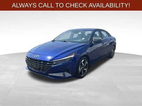 Used 2023 Hyundai Elantra Limited FWD image 3