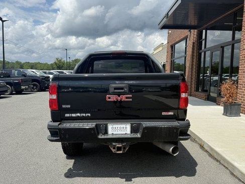 Used 2018 GMC Sierra 2500 SLT w/ Duramax Plus Package AWD/4WD image 6