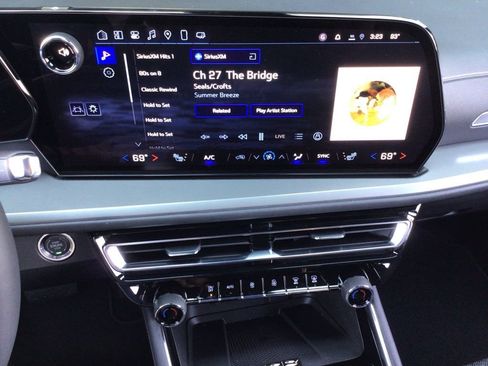 New 2025 Chevrolet Traverse LT w/ Enhanced Driving Package image 26