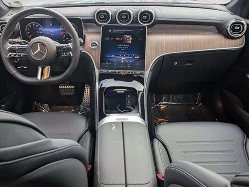 Used 2026 Mercedes-Benz GLC 300 4MATIC image 18