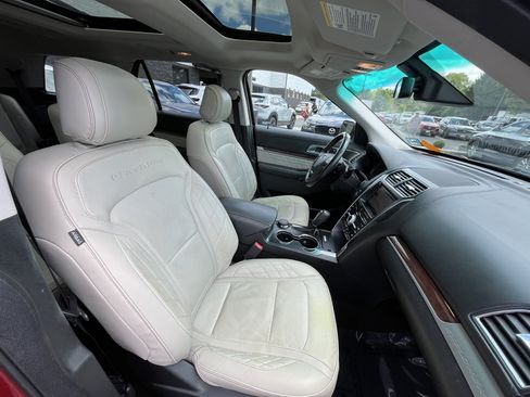 Used 2016 Ford Explorer Platinum AWD/4WD image 42