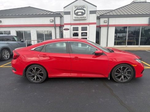 Used 2019 Honda Civic Sport image 9
