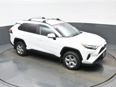 Used 2022 Toyota RAV4 XLE image 34