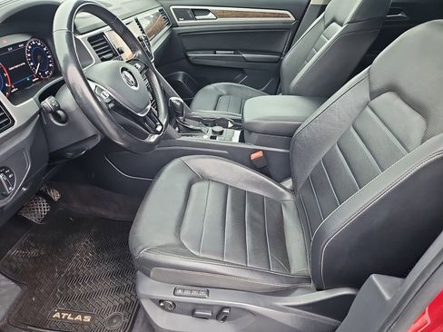 Used 2018 Volkswagen Atlas SEL Premium image 34