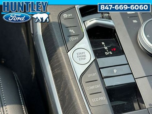 Used 2024 BMW 330i xDrive Sedan image 25