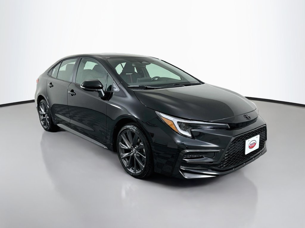 Certified 2026 Toyota Corolla SE FWD image 3