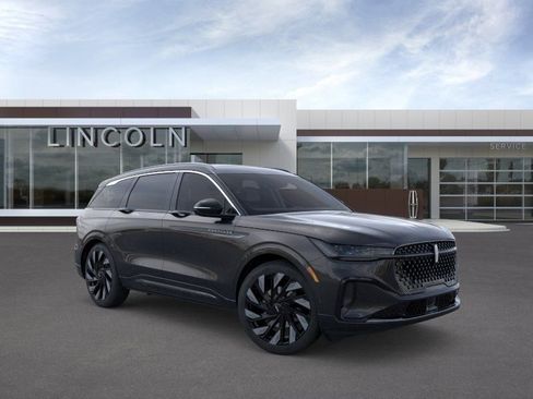 New 2026 Lincoln Nautilus Black Label w/ Jet Appearance Package AWD/4WD image 7