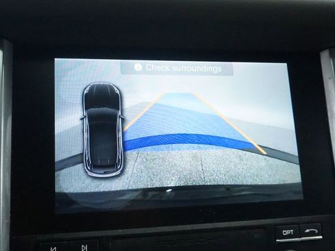 Used 2017 Porsche Macan S image 32