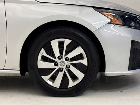 Used 2023 Nissan Altima 2.5 S image 7