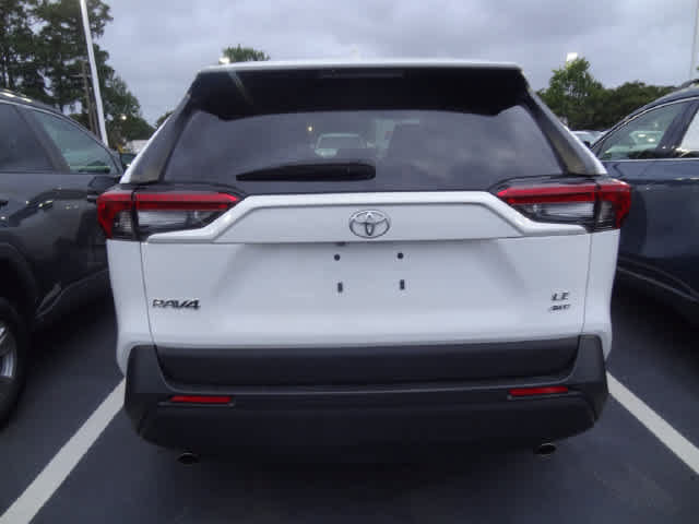Certified 2025 Toyota RAV4 LE AWD/4WD image 5