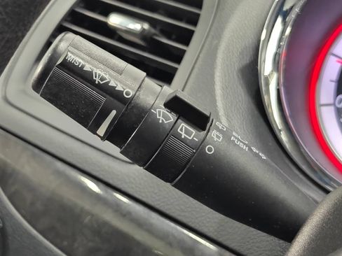 Used 2012 Dodge Grand Caravan SXT FWD image 41