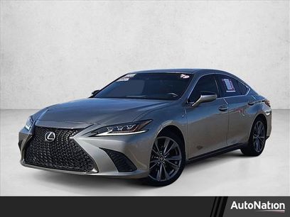 Used 2019 Lexus ES 350 F Sport w/ Accessory Package 2