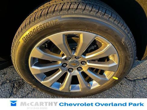 New 2026 Chevrolet Suburban Premier w/ Sun And Tow Package image 29