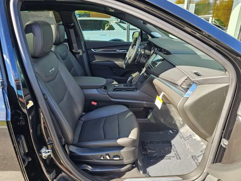 New 2026 Cadillac XT5 Sportv AWD/4WD image 11