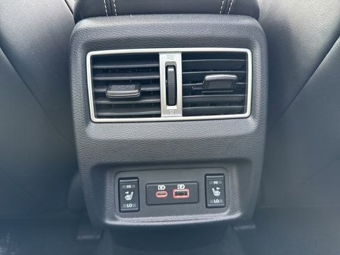 Used 2023 Nissan Maxima Platinum image 14