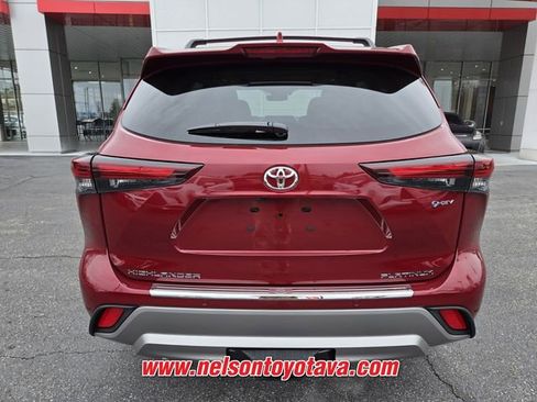 New 2026 Toyota Highlander Platinum AWD/4WD image 6