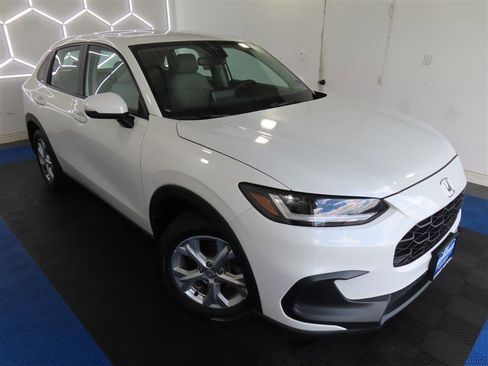 Used 2024 Honda HR-V LX image 5