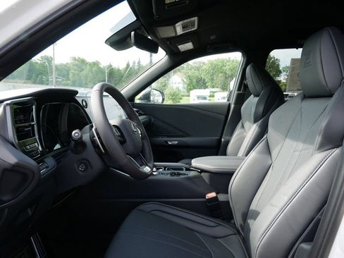New 2026 Lexus TX 500h AWD image 9