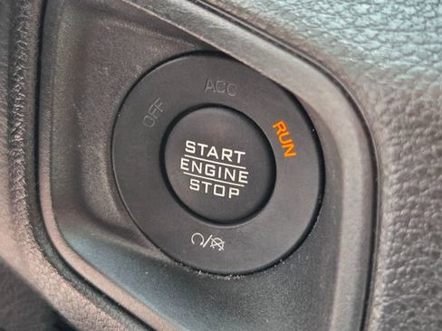 Used 2024 Jeep Wrangler Unlimited Sport AWD/4WD image 20