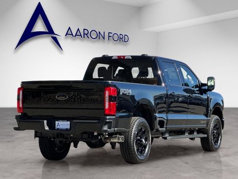 New 2026 Ford F250 Lariat w/ Black Appearance Package image 5