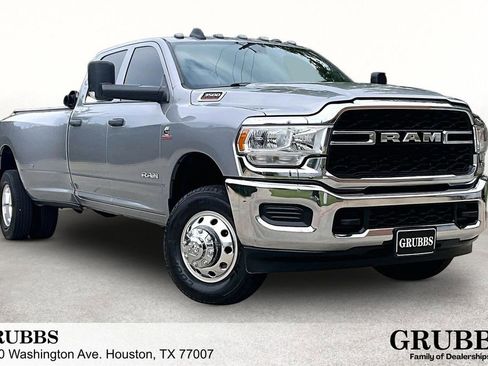 Used 2022 RAM 3500 Tradesman w/ Chrome Appearance Group AWD/4WD image 1