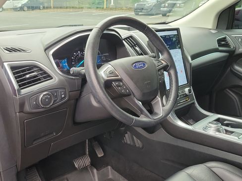 Used 2021 Ford Edge Titanium w/ Equipment Group 301A AWD/4WD image 21