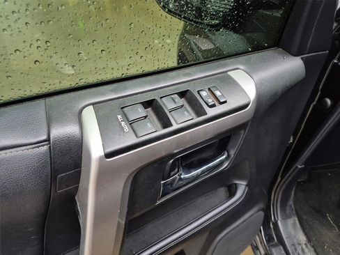 Used 2022 Toyota 4Runner SR5 image 11