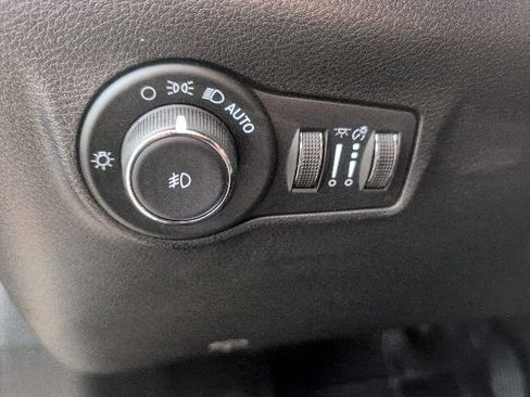 Used 2023 Jeep Compass Limited AWD/4WD image 21