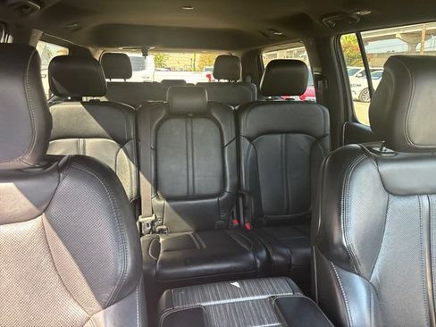 Used 2024 Jeep Wagoneer Series II w/ Flexible Seating Group RWD image 68