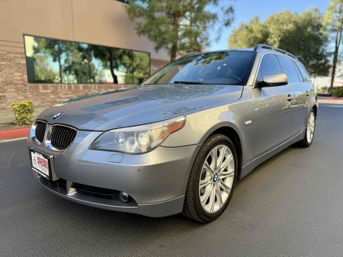 Used 2006 BMW 530xi Wagon image 3