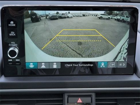 New 2025 Honda Pilot Touring image 35