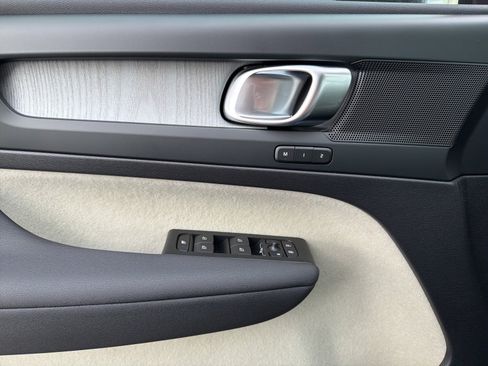 New 2026 Volvo XC40 B5 Plus w/ Protection Package Premier image 17