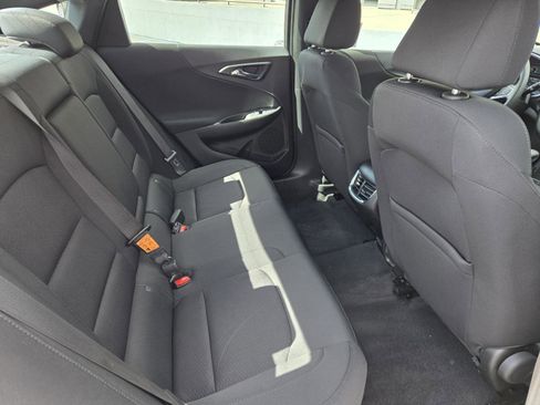 Used 2021 Chevrolet Malibu LT image 26